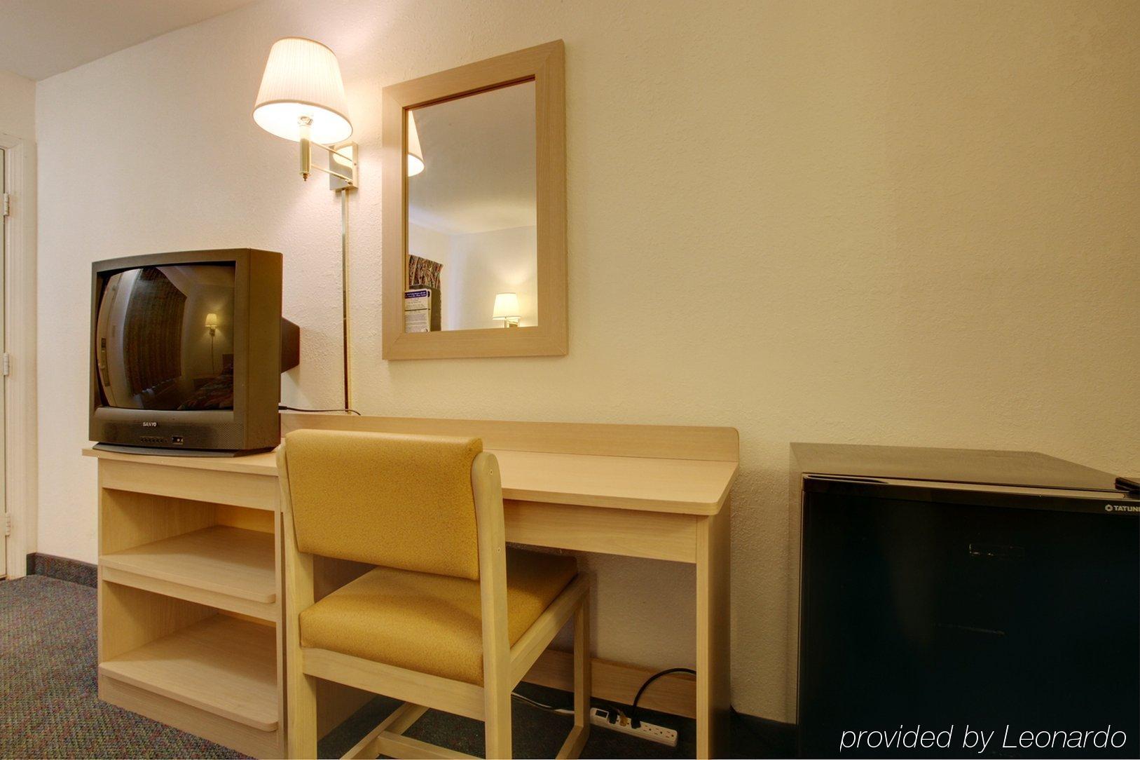 Americas Best Value Inn And Suites Carbondale Cameră foto